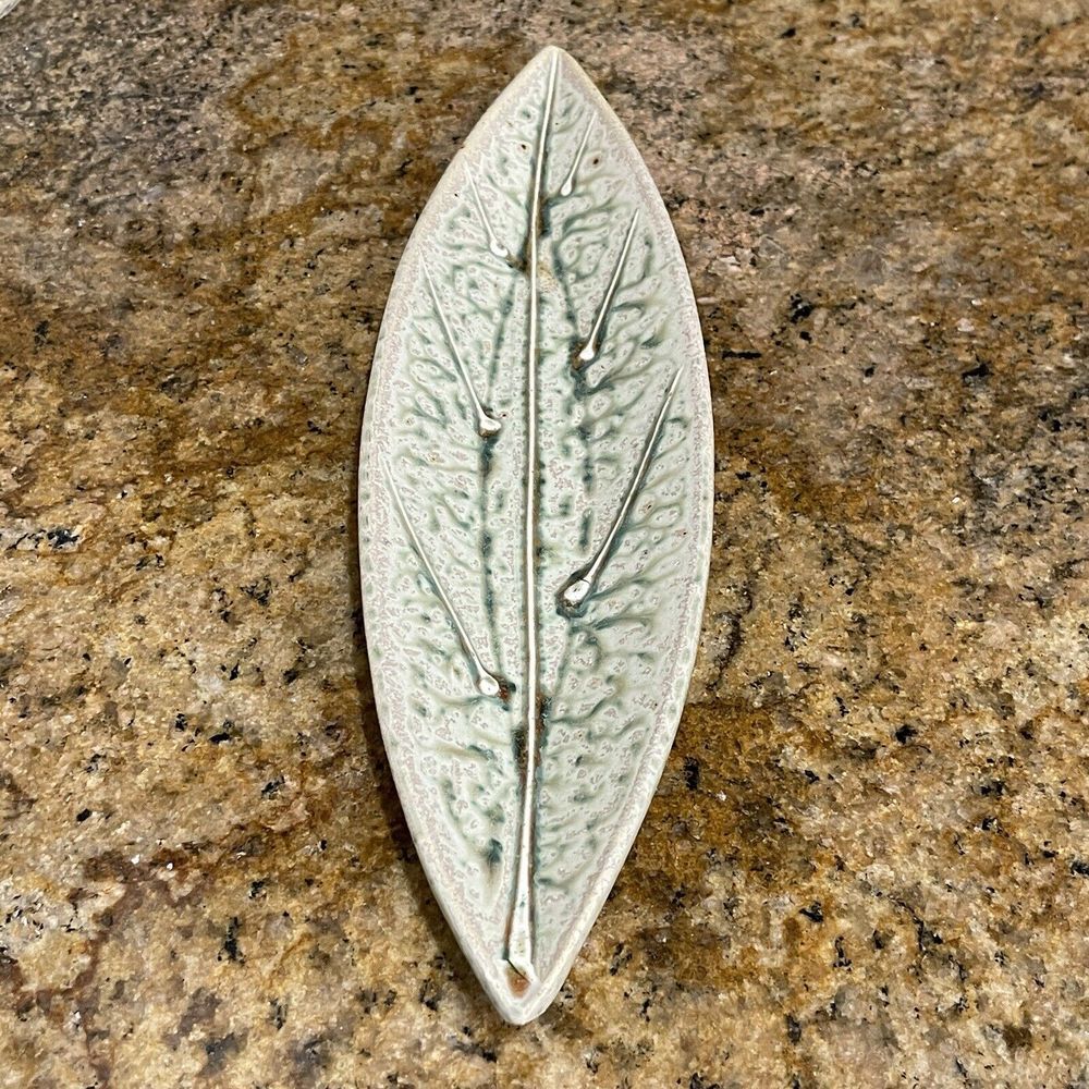 Hank Goodman Relish Dish Tray 13 Inch Art Pottery Handmade Leaf Green‎ Beige